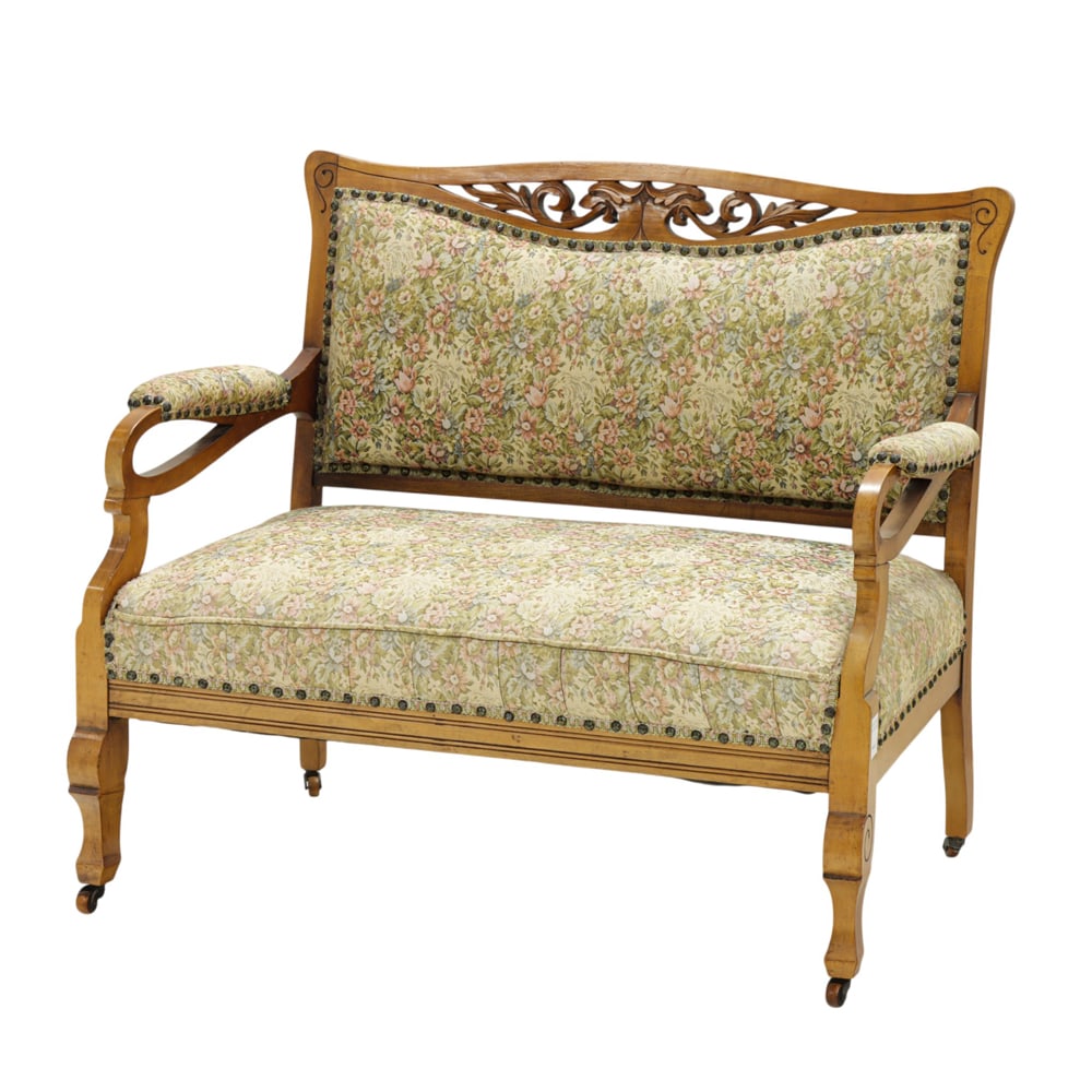 A Victorian settee - 2