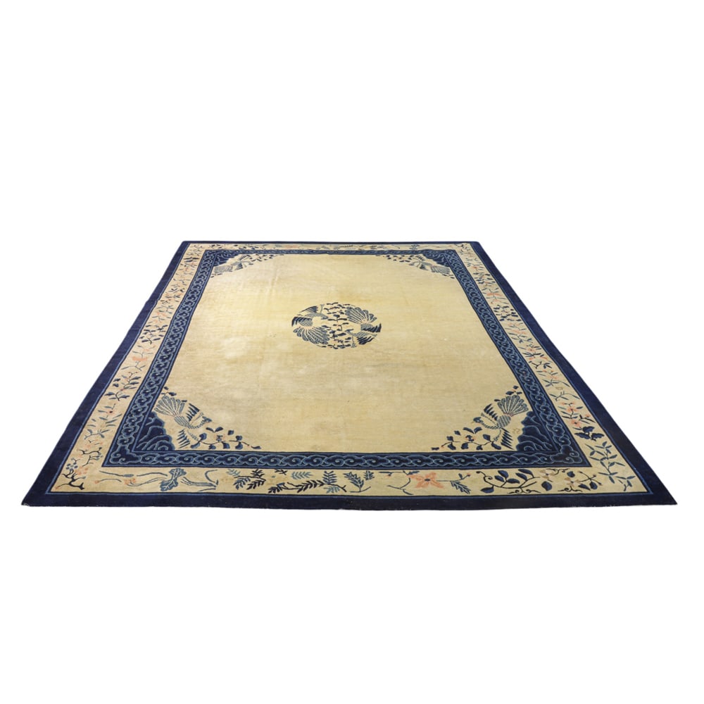 An Art Deco Chinese carpet: An Art Deco Chinese carpet, 11'8" x 8'11"