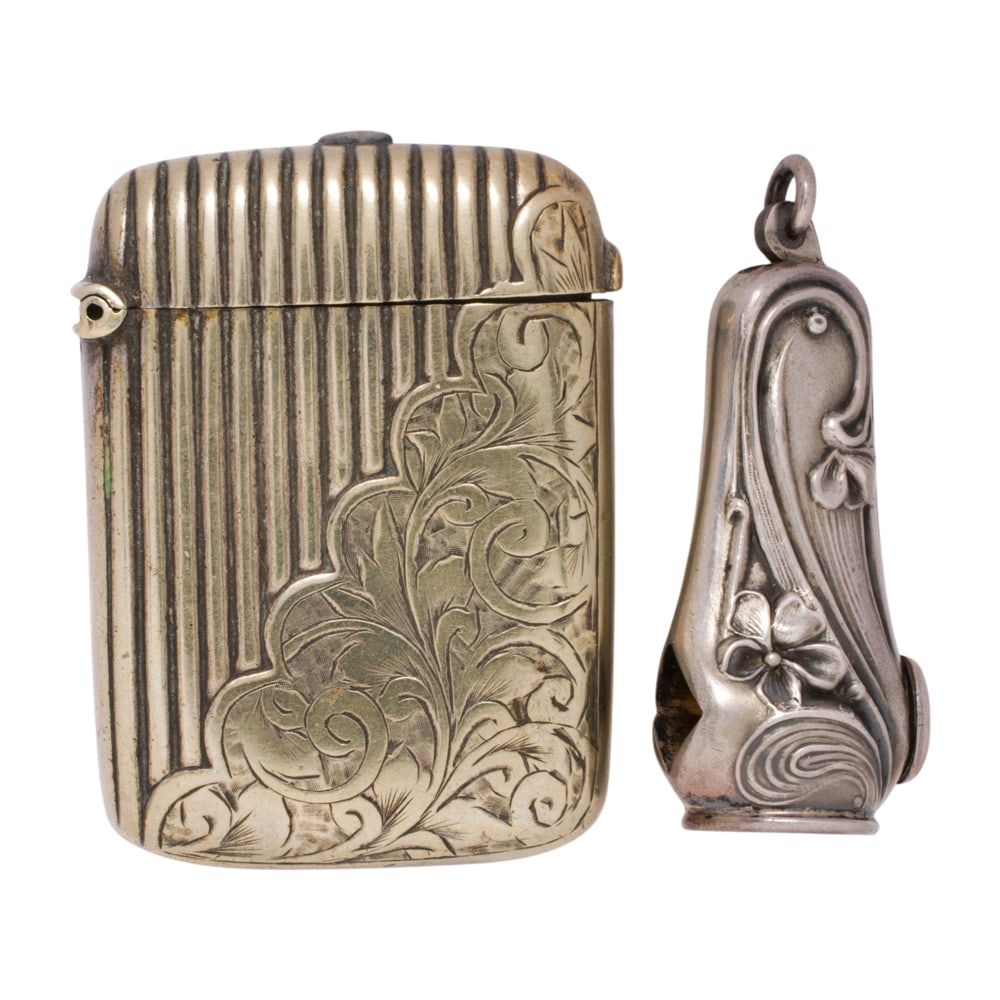 An antique silver lighter case and cigar cutter (1 of 1)