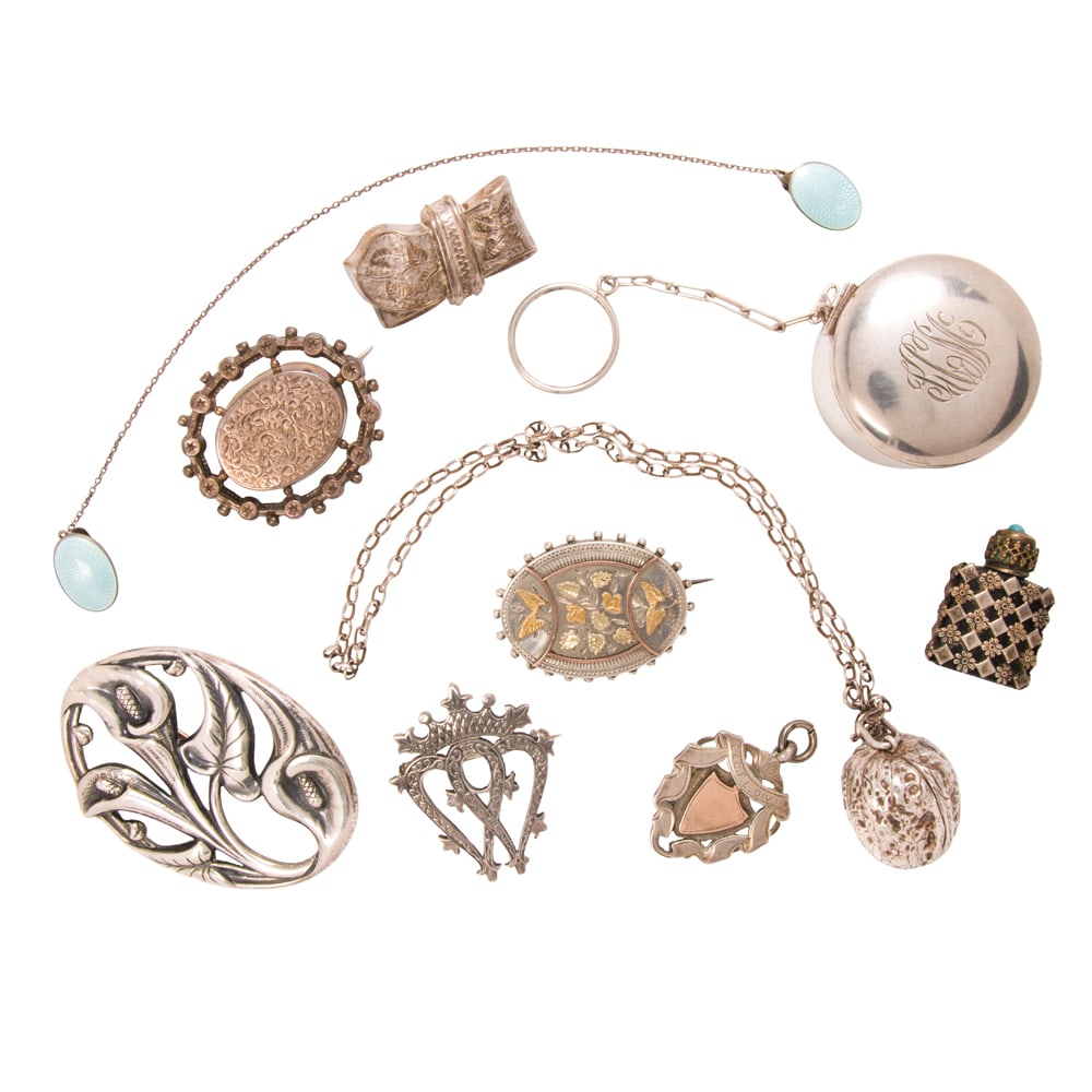 A group of miscellaneous antique silver items (1 of 1)
