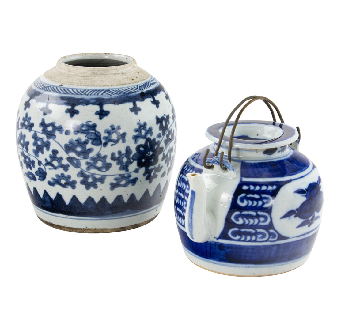 (lot of 2) Chinese blue and white jar and teapots (1 of 1)