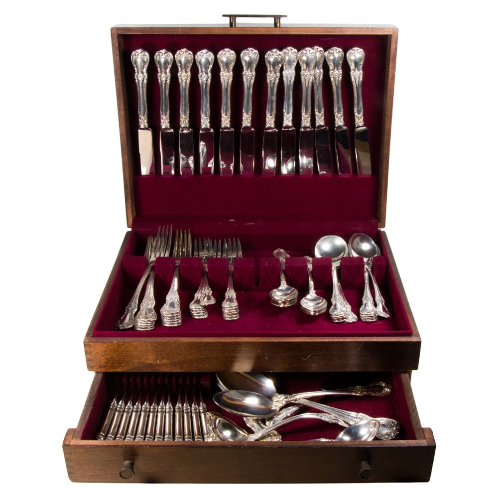 A sterling flatware set - 2
