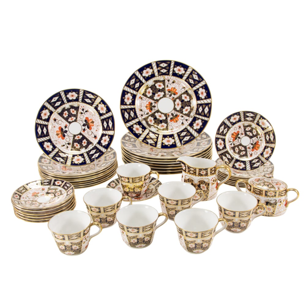 A Royal Crown Derby porcelain dinner service in the Traditional Imari pattern 2451 (1 of 3)