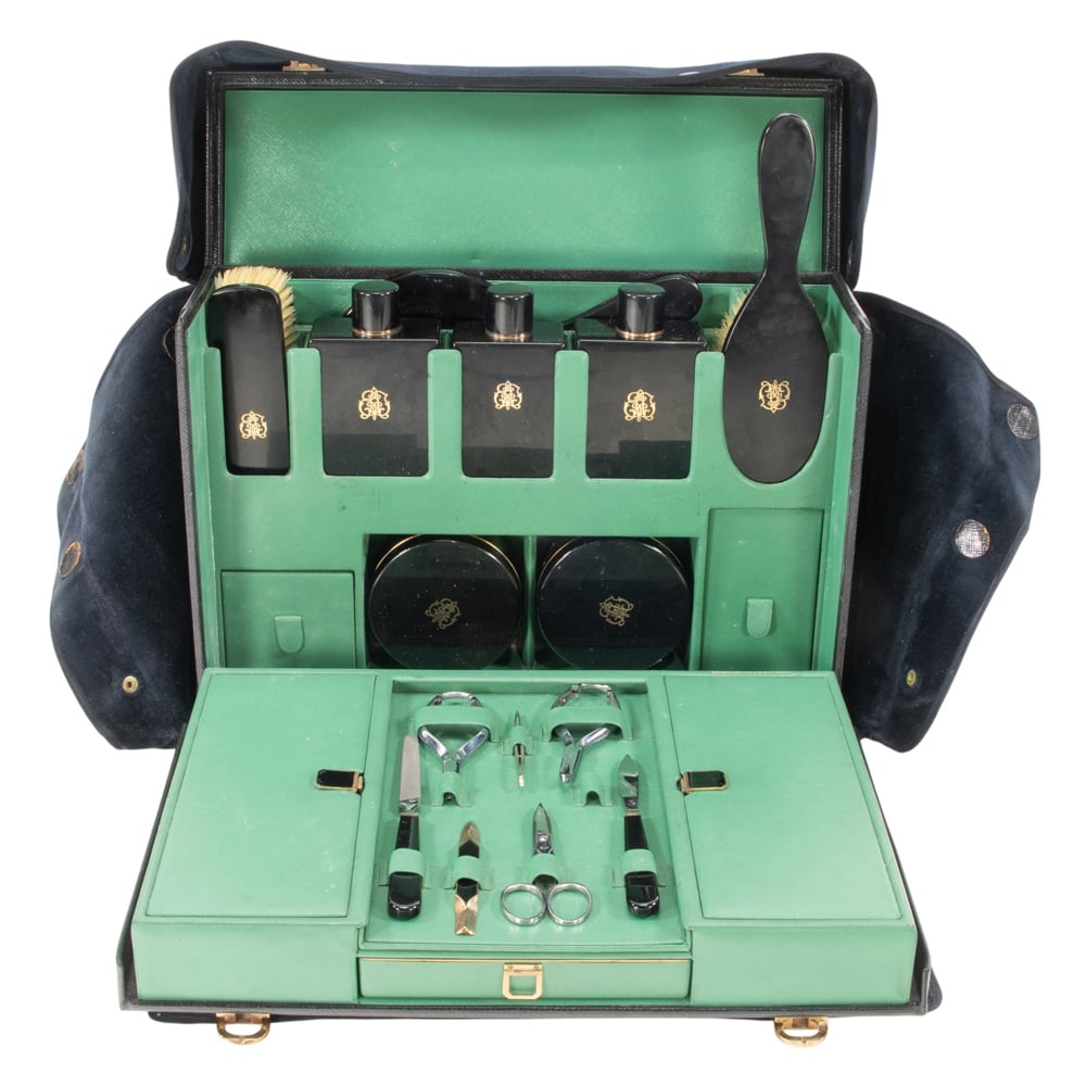 An S.T. Dupont, Paris leather and 'Lacque de Chine' lacquer lady's dressing case (1 of 5)