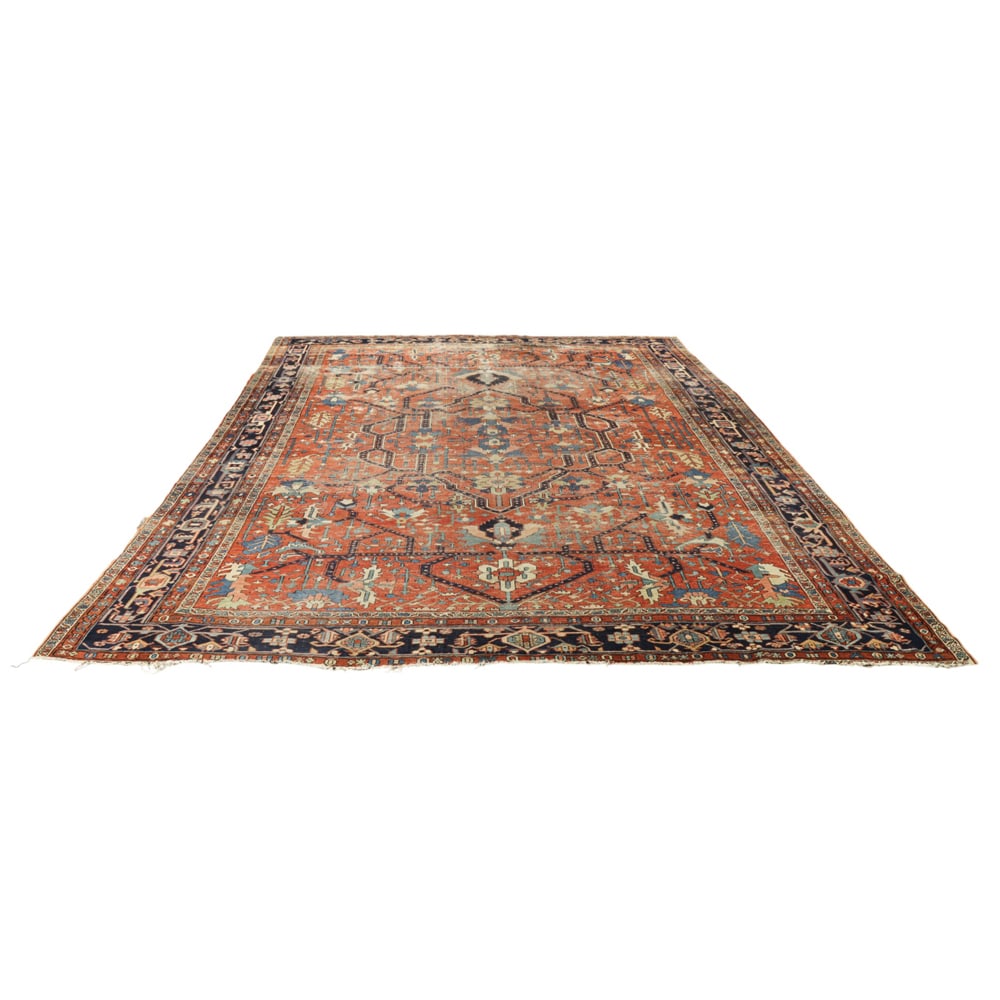 An antique Persian Serapi carpet (1 of 4)