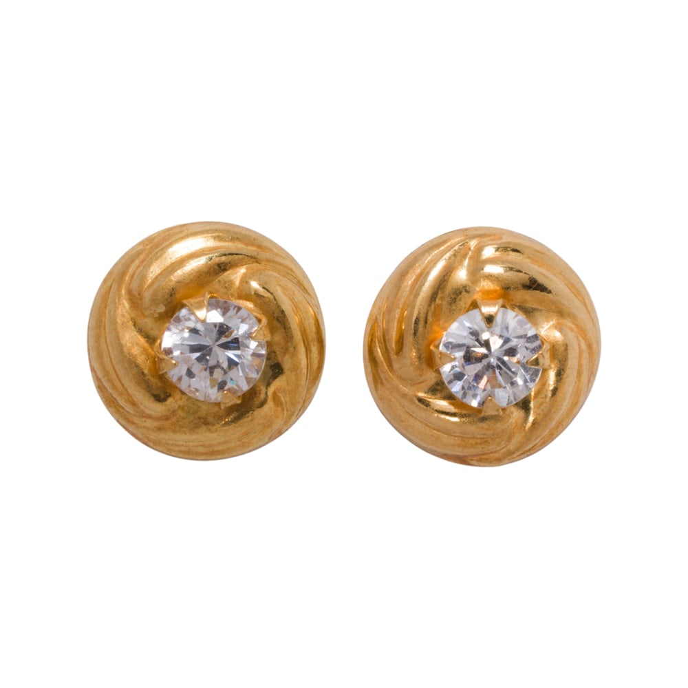 A pair of diamond and 18k gold stud earrings (1 of 1)