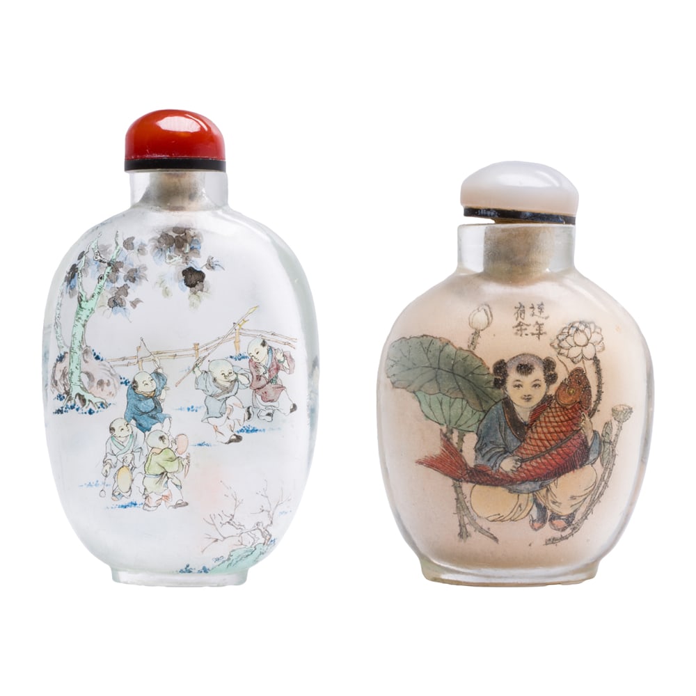 (lot of 2) Chinese inside-painted glass snuff bottles (1 of 4)
