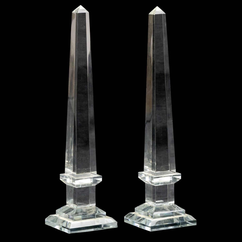 A pair of Hollywood Regency style cut glass obelisks: A pair of Hollywood Regency style cut glass obelisks, 16"h