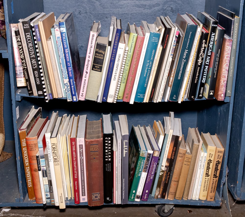 An assembled group of books on the history of Western art: An assembled group of books on the history of Western art, consisting of titles on the topics of arts and crafts, ceramic arts, furniture and home decor, etc