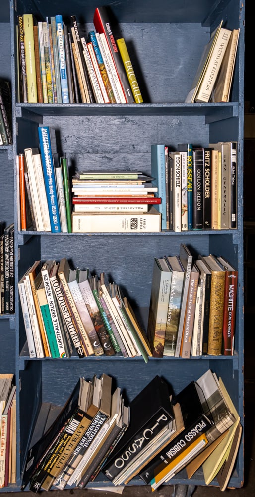 An assembled group of books on the history of Western art (1 of 1)