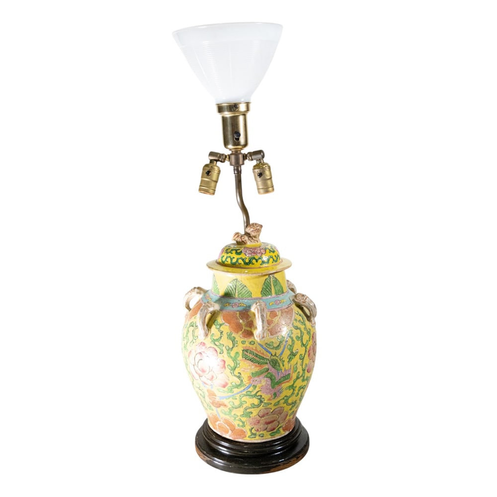 A Chinese pottery table lamp (1 of 1)