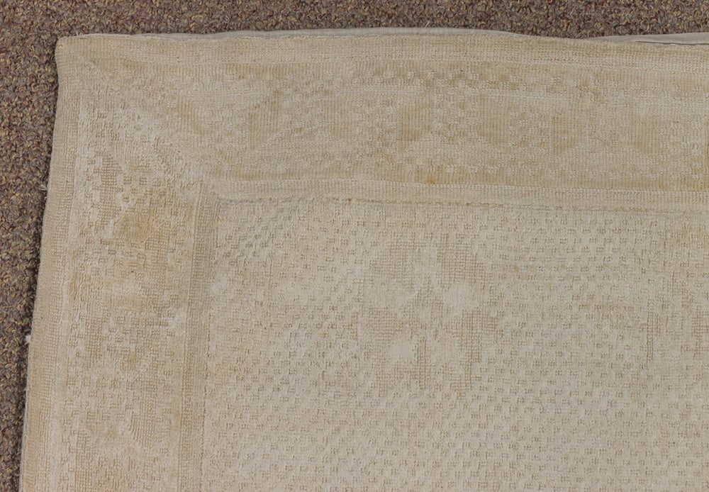 A large contemporary carpet - 2