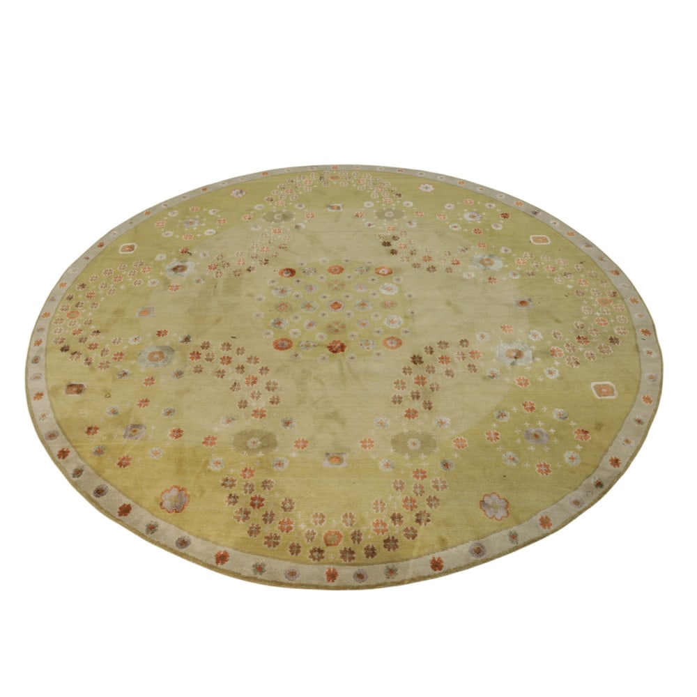 A contemporary Tibetan wool and silk carpet (1 of 4)