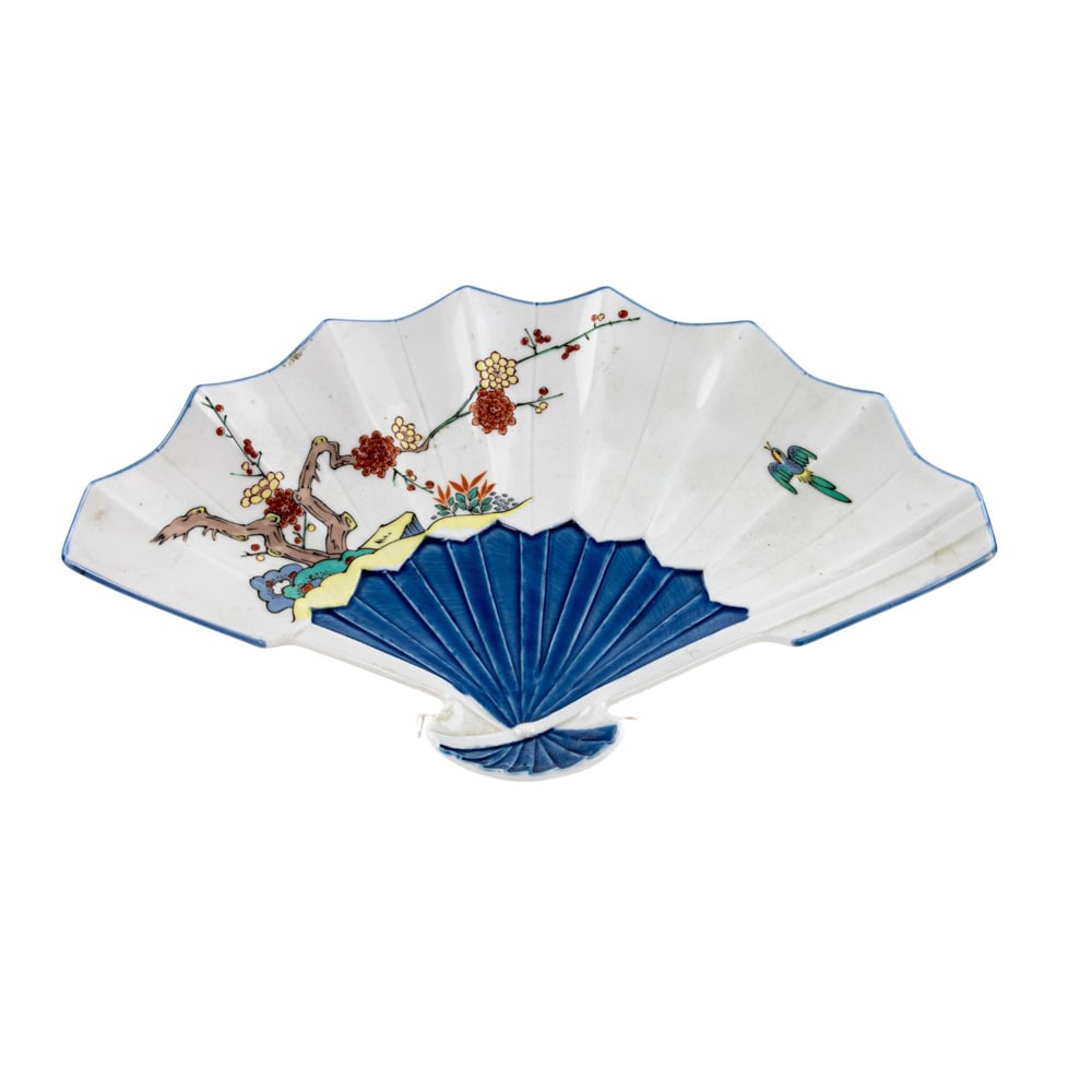 A Japanese Imari and blue and with fan dish: A Japanese Imari and blue and with fan dish. Featuring birds and floral design, 15" across.
