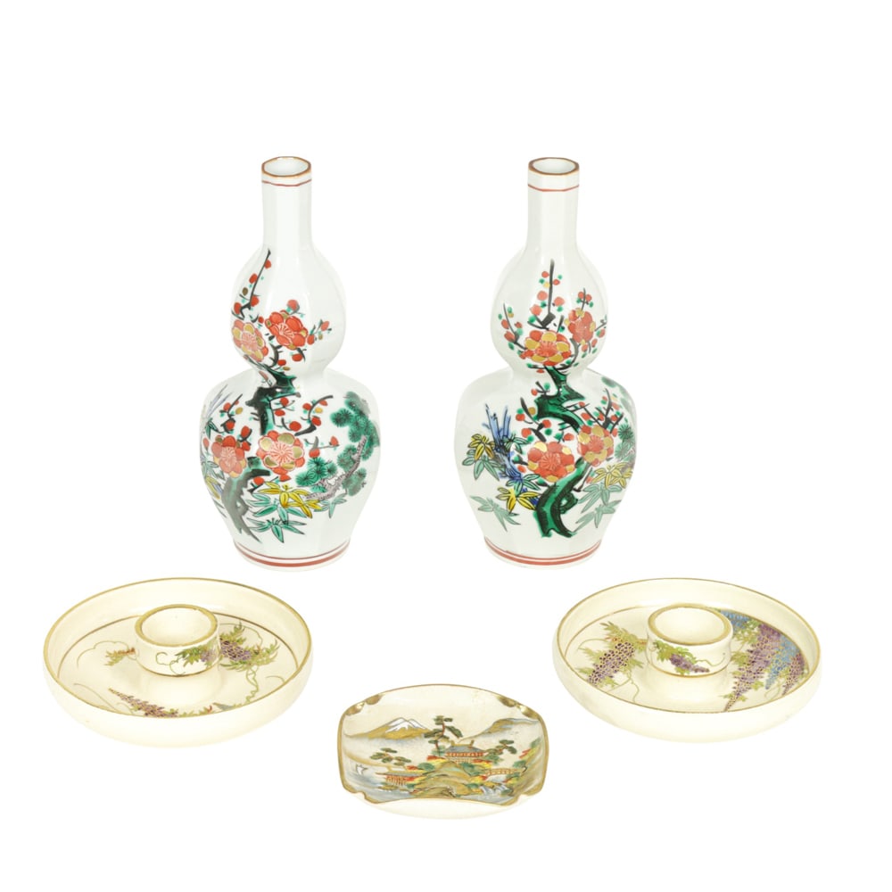 (lot of 5) Japanese satsuma and kutani items: (lot of 5) Japanese satsuma and kutani items. 7.25" tallest.