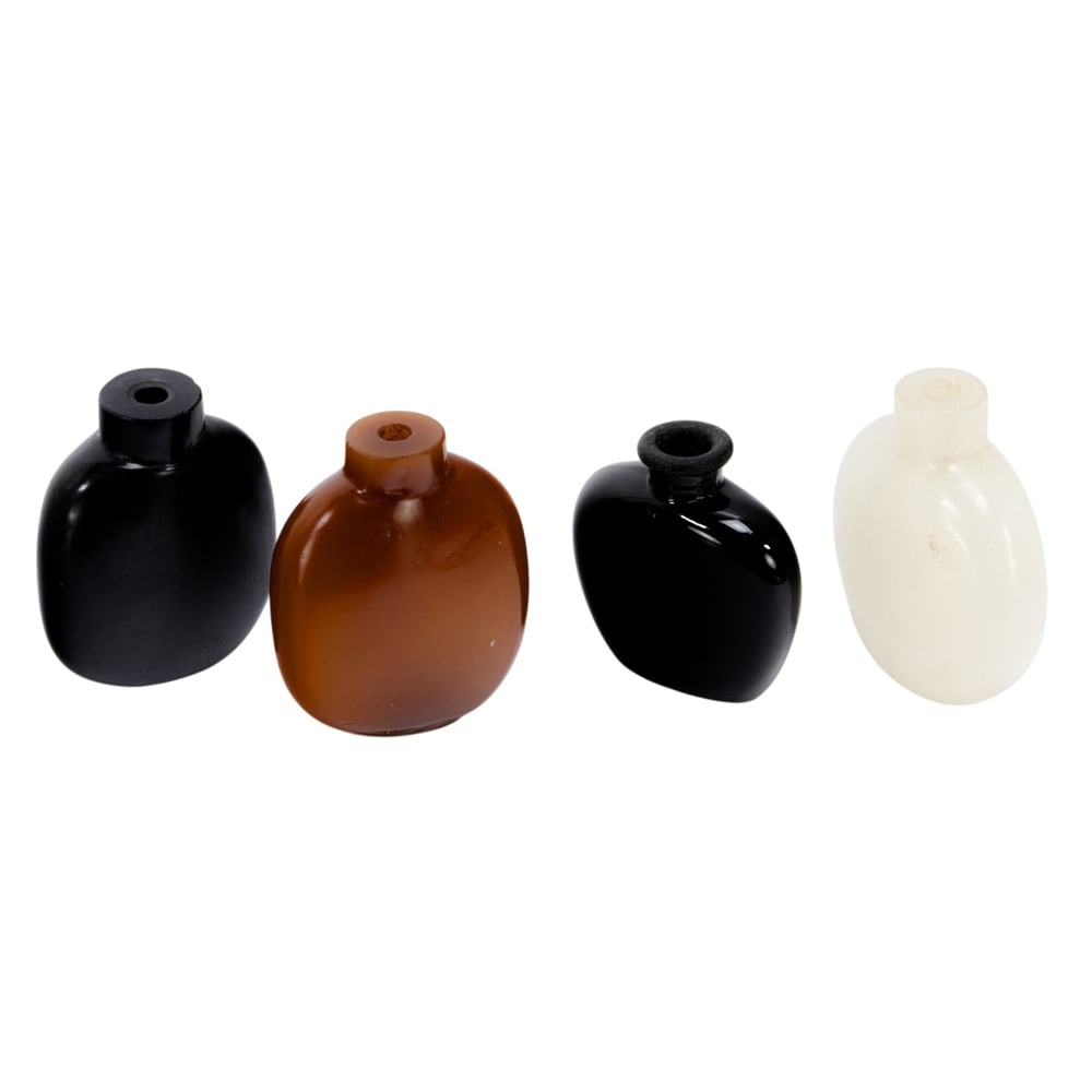 (lot of 4) Chinese Peking glass snuff bottles (1 of 3)