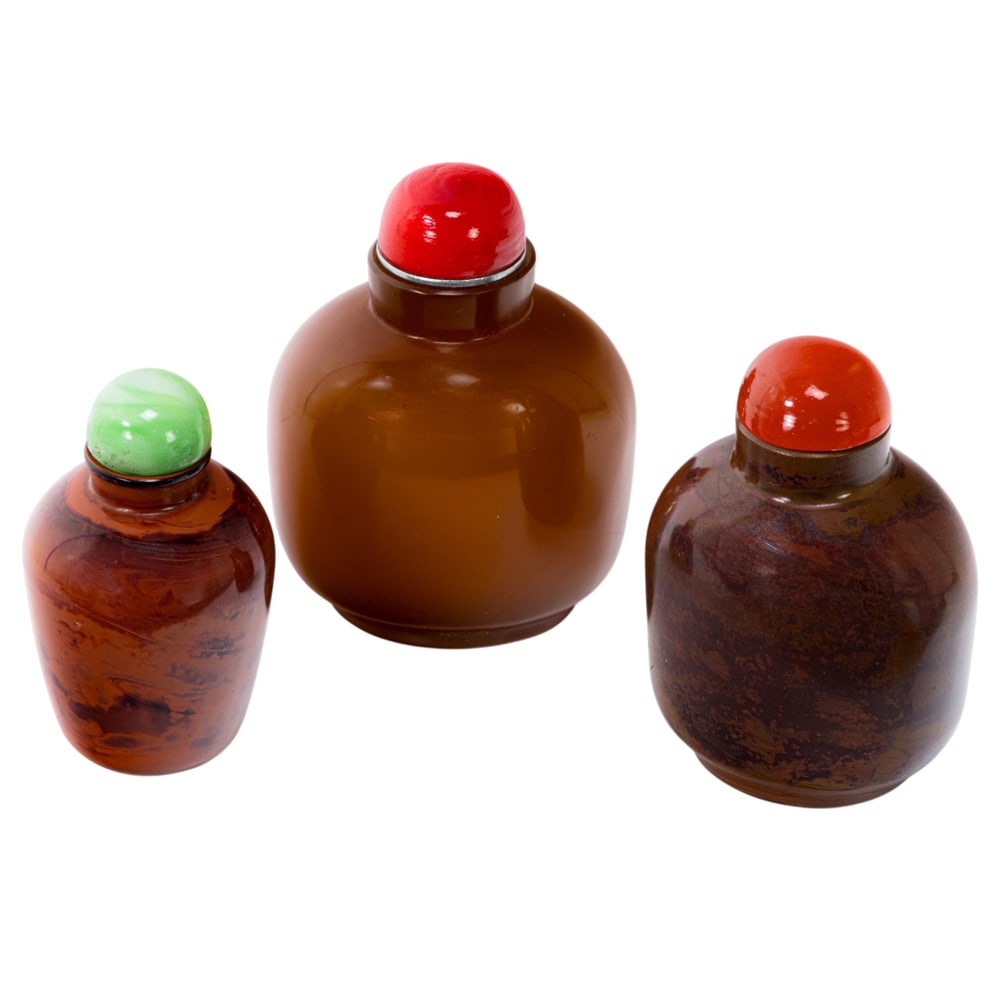 (lot of 3) Chinese Peking glass snuff bottles (1 of 3)