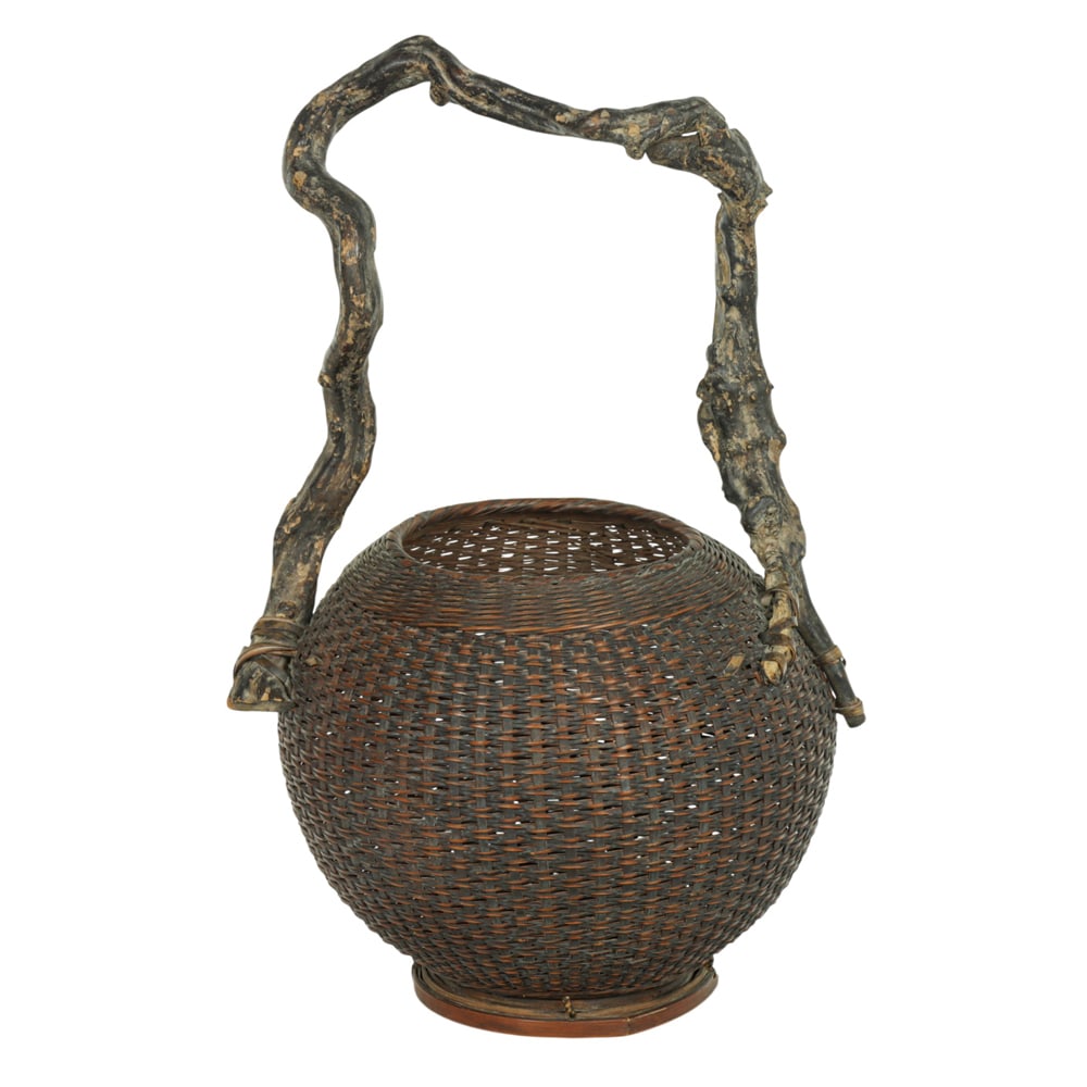 A Japanese bamboo ikebana basket (1 of 1)