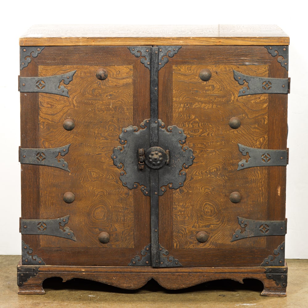 A Korean chest (1 of 1)