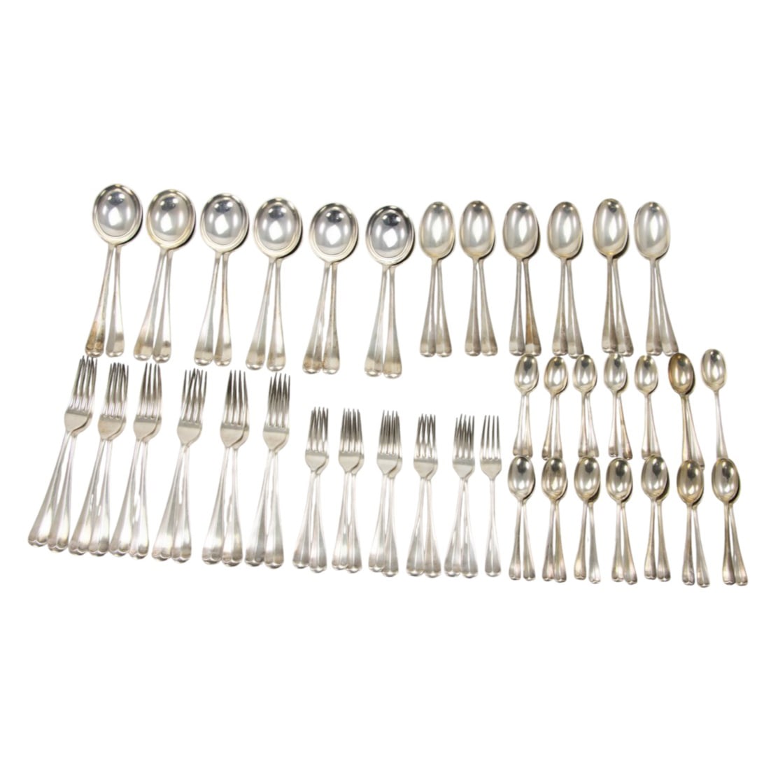 A George V silver flatware set, Atkin Bros (1 of 3)