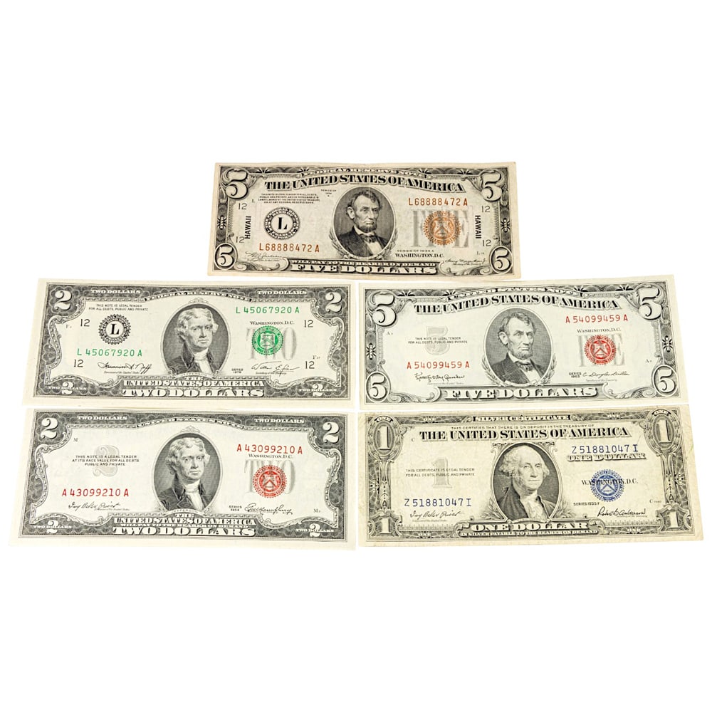 Five US paper currency notes (1 of 2)