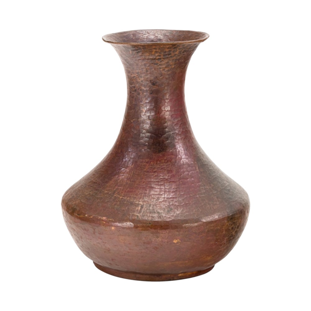 An Arts and Crafts hammered copper vase: An Arts and Crafts hammered copper vase, original red patina, unmarked, 12"h