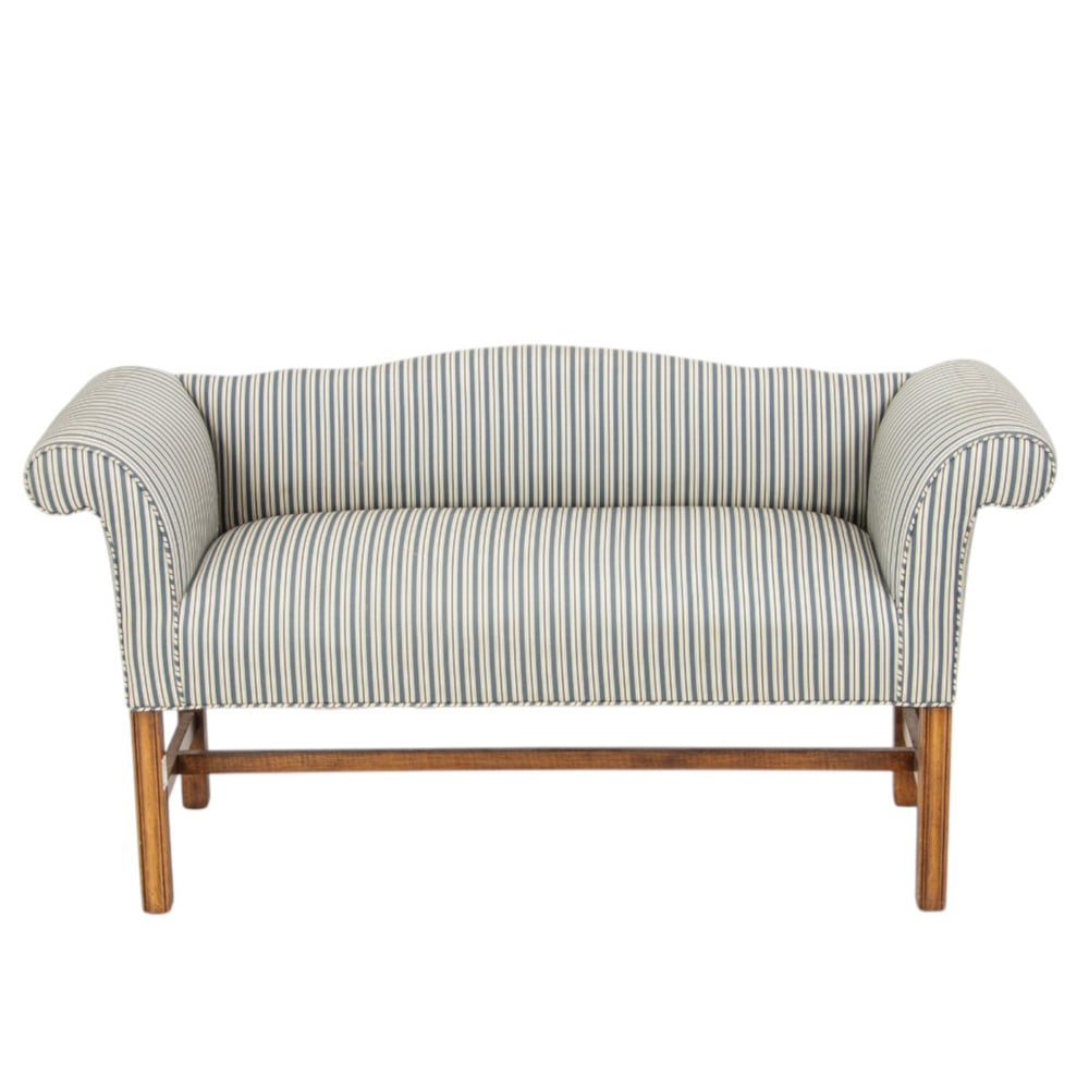 A sofa or window bench (1 of 4)