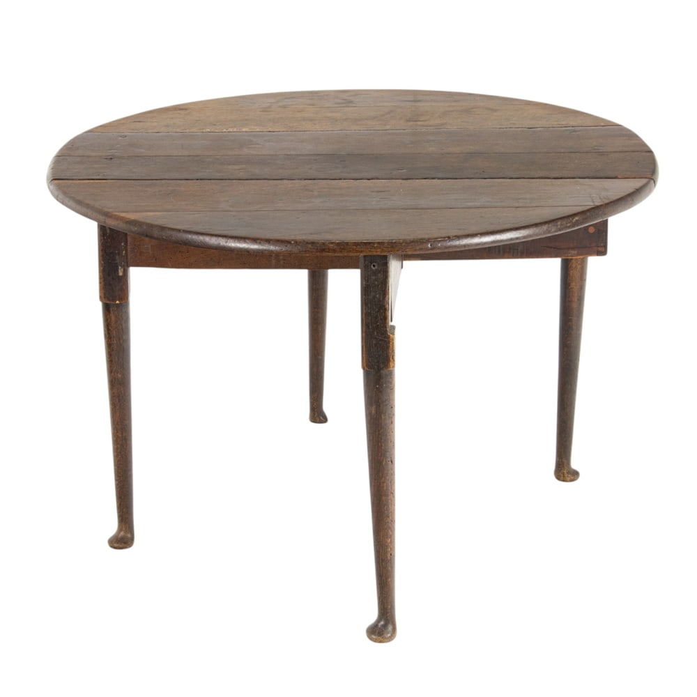An English George III drop leaf table (1 of 3)