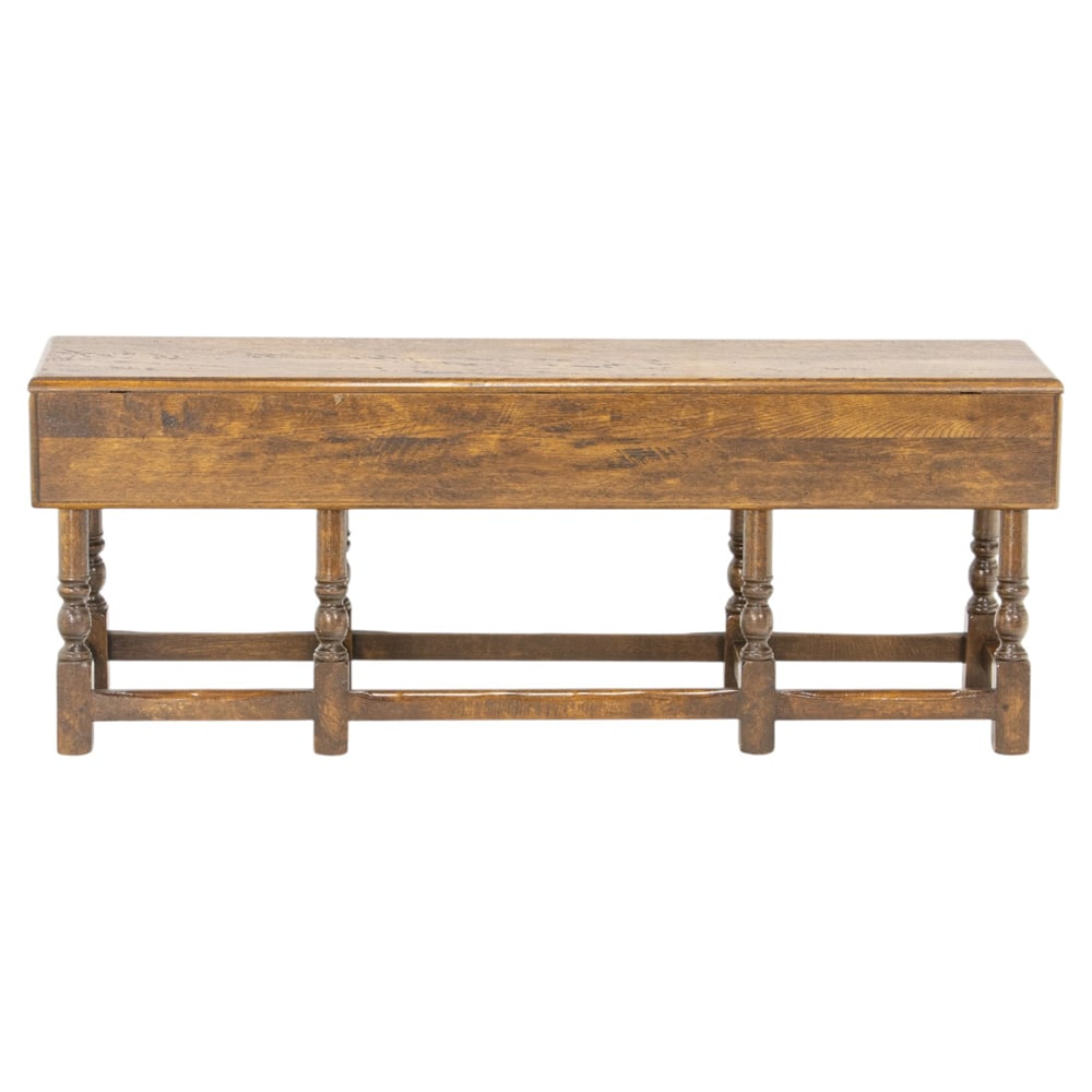 A Georgian style oak low table (1 of 4)