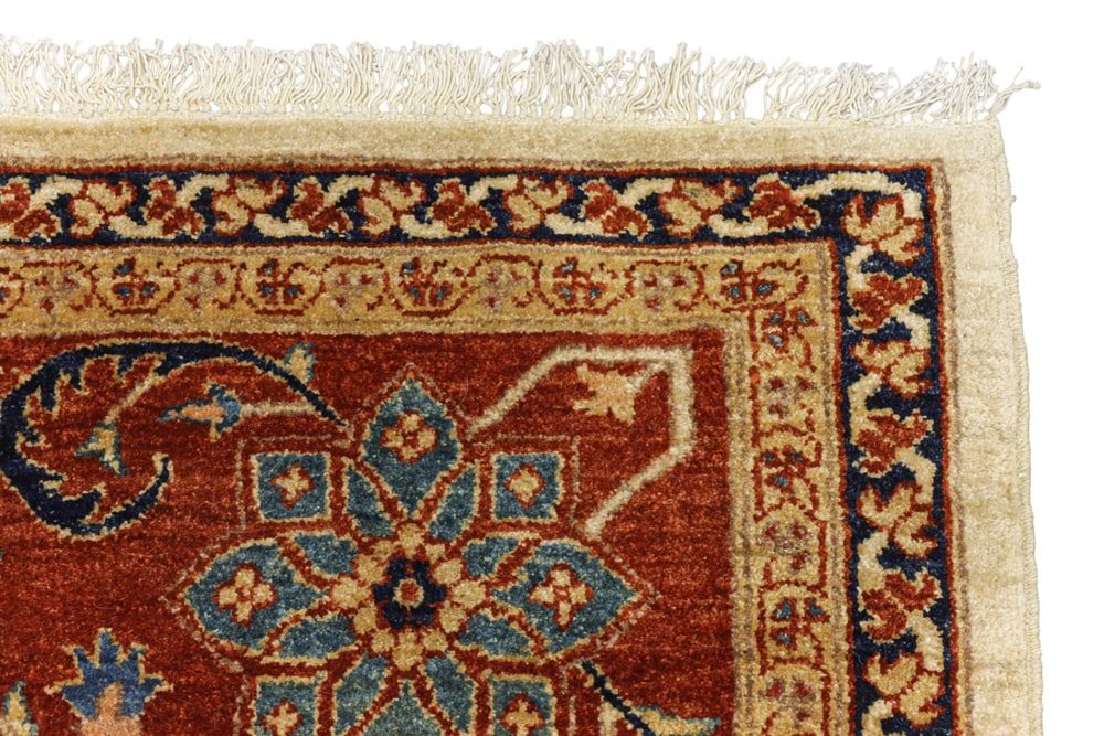 A large Pakistani Heriz pattern carpet - 3