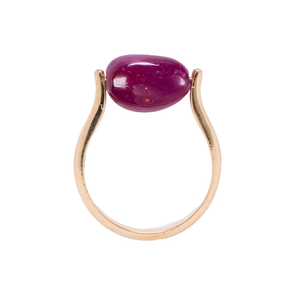 A ruby and 18k gold ring (1 of 2)