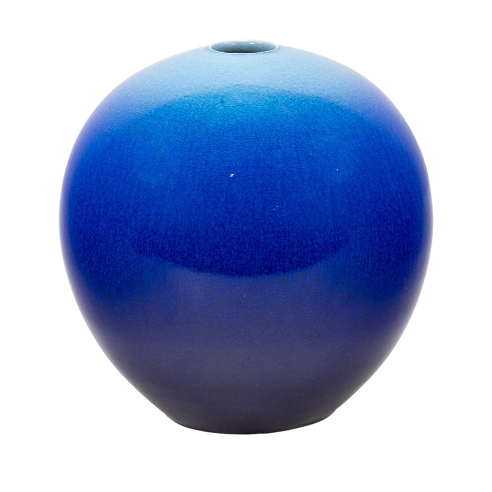 A blue glazed porcelain vase by Kimura Yoshiro (born 1946): A blue glazed porcelain vase by Kimura Yoshiro (born 1946). From the Hekiyu Renmonko series, signed with the artist's seal on the base, 6.125" high.