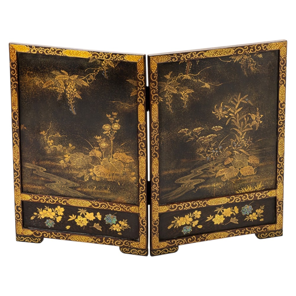 A Japanese lacquer table screen (1 of 4)
