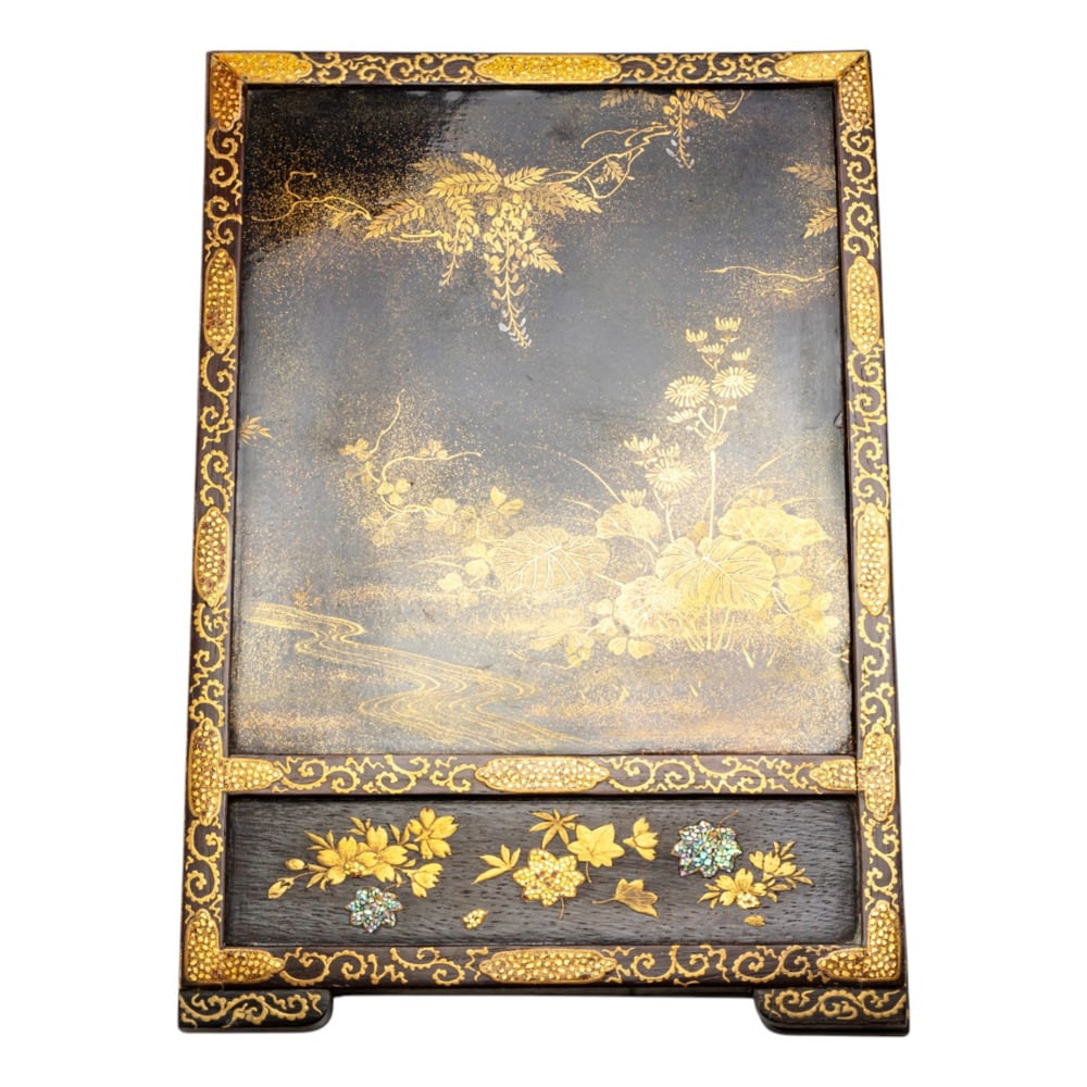 A Japanese lacquer table screen - 3