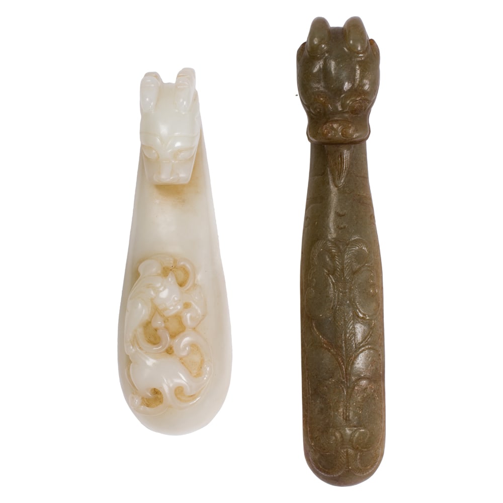 (lot of 2) Chinese jade 'dragon' belt hooks (1 of 3)