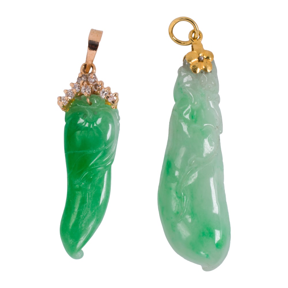 (lot of 2) Chinese green jadeite pendants (1 of 1)