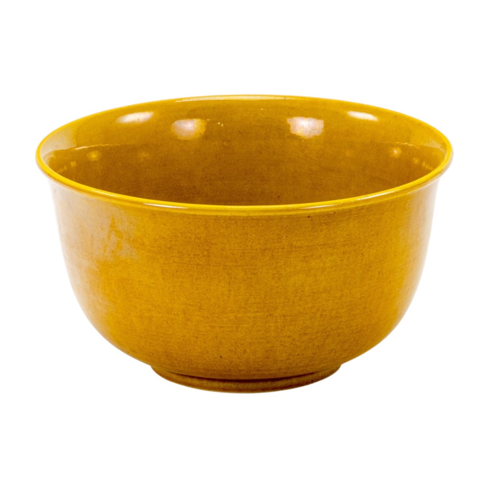 A Chinese yellow glazed bowl (1 of 3)