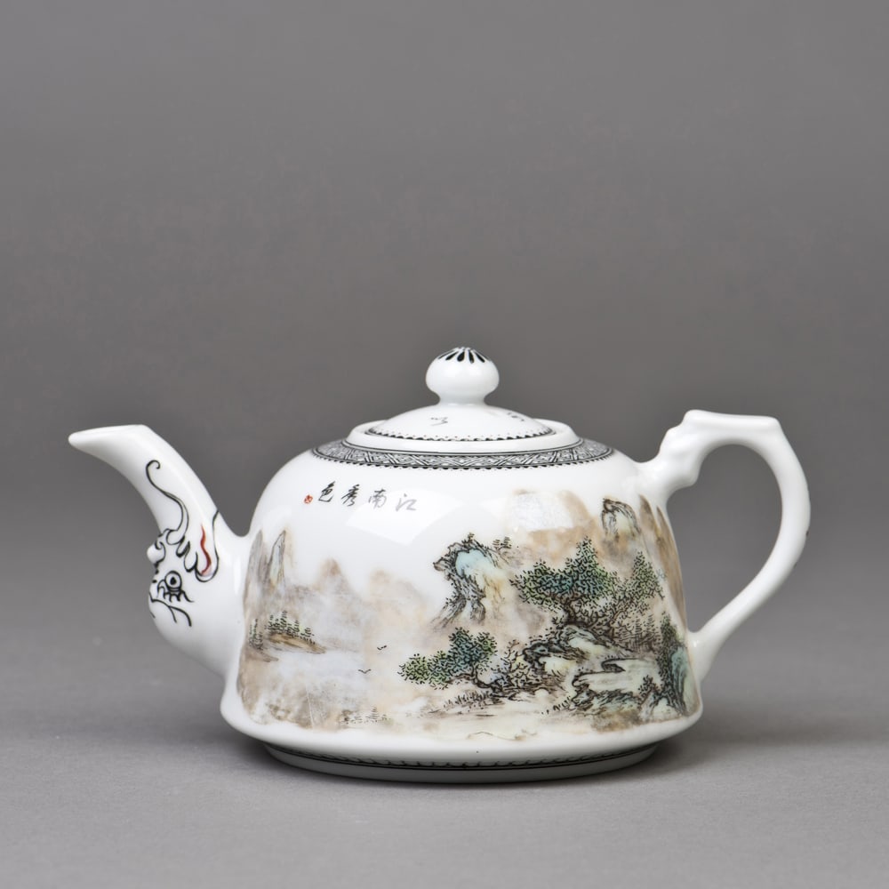 Chinese famille rose landscape teapot (1 of 4)