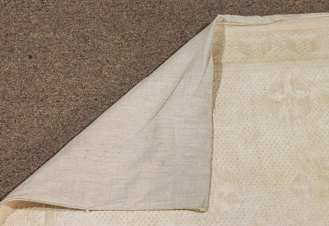 A large contemporary carpet - 5