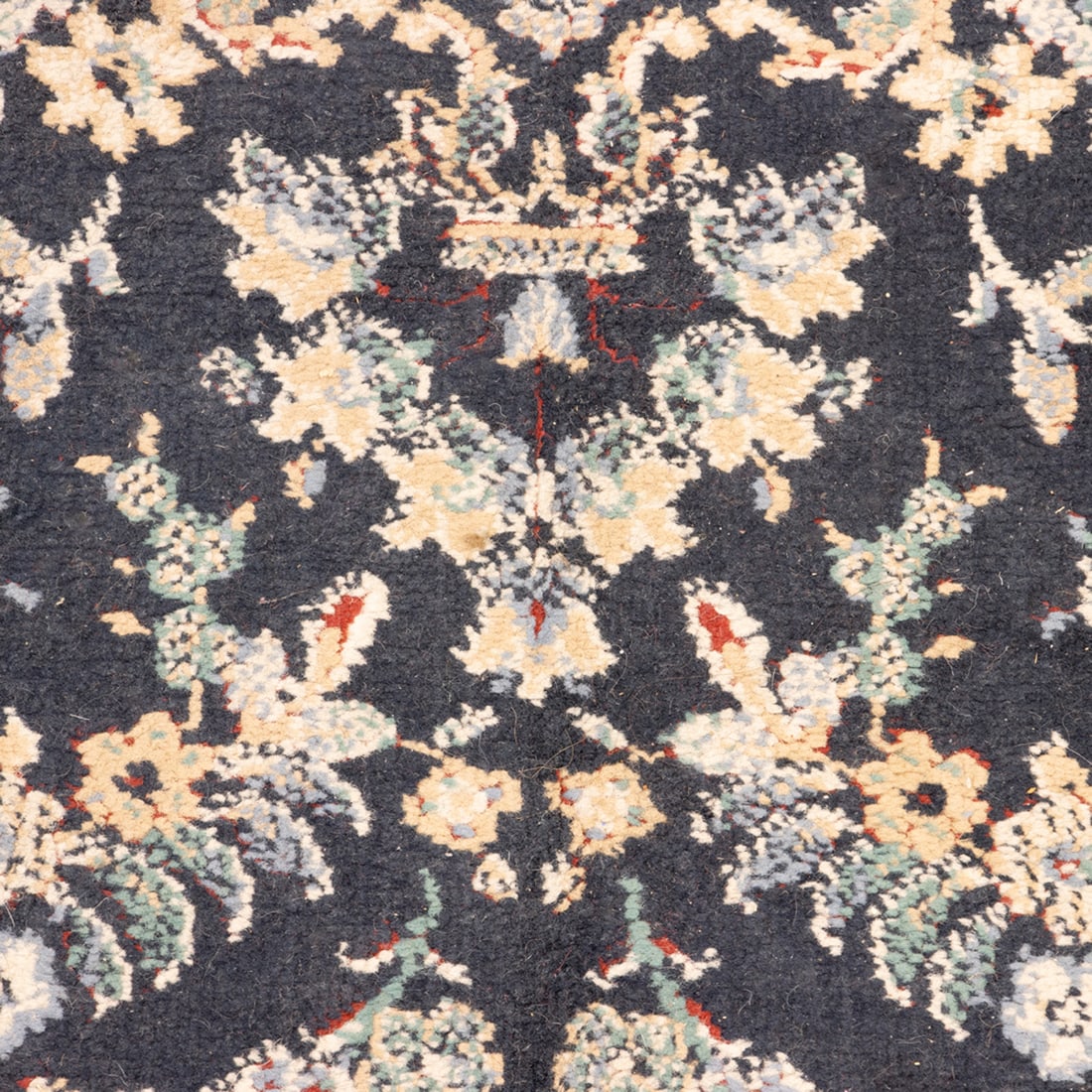 A machine made carpet - 3