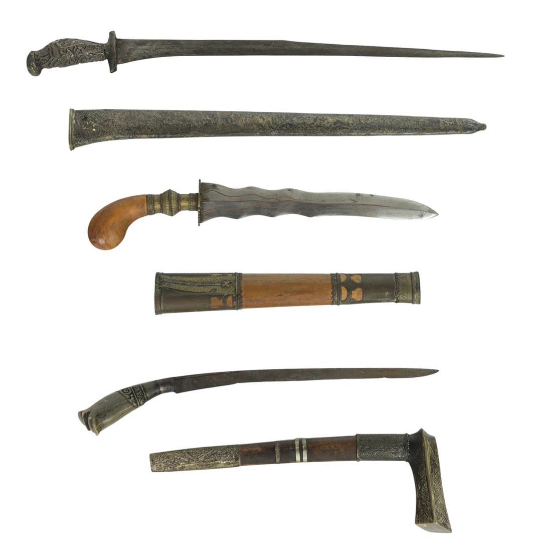 (lot of 3) Indonesian keris daggers (1 of 1)