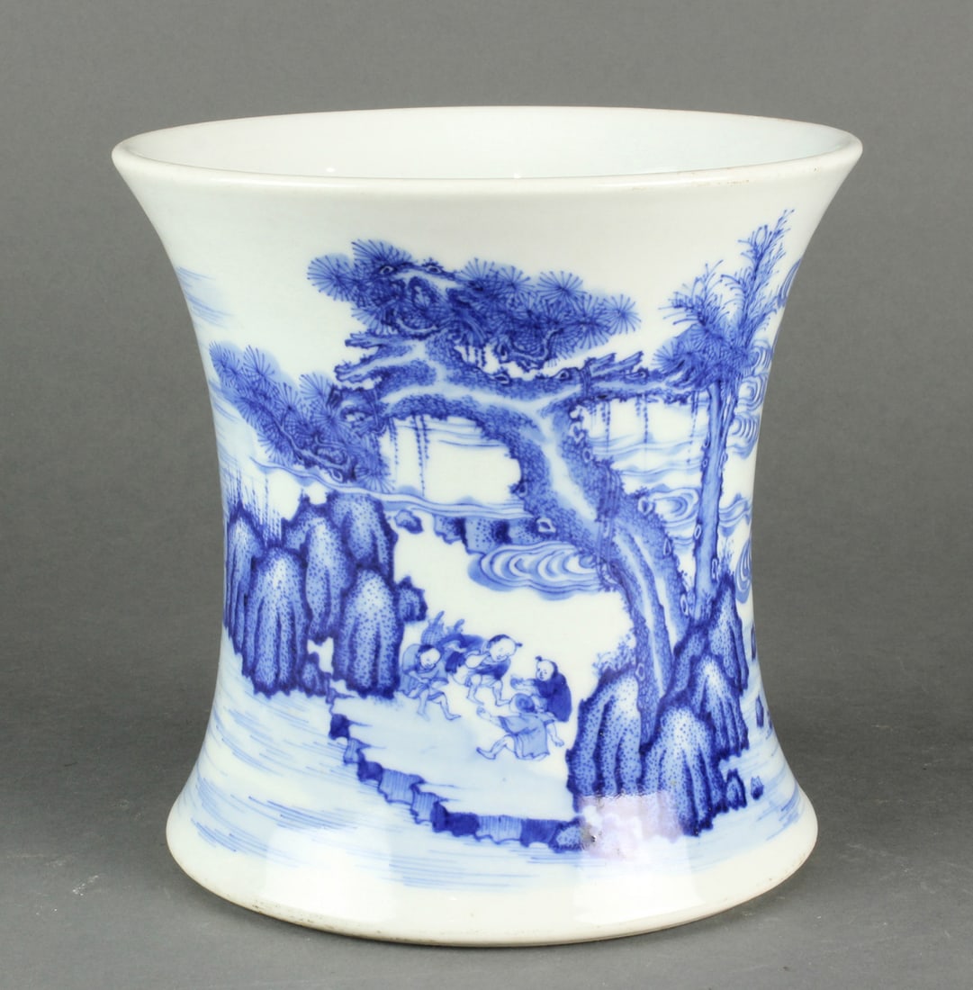 Chinese blue and white brush pot