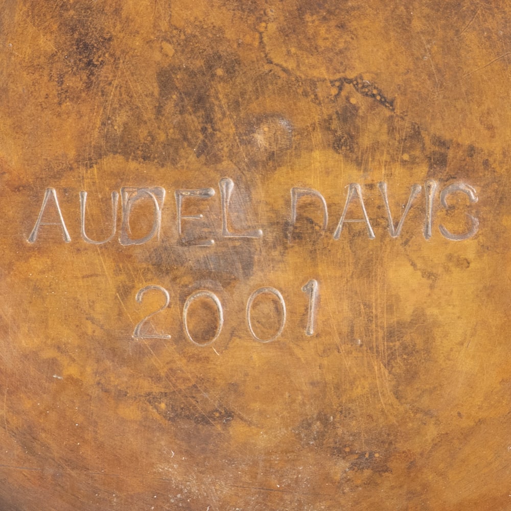 Two Audel Davis hammered copper vases - 6