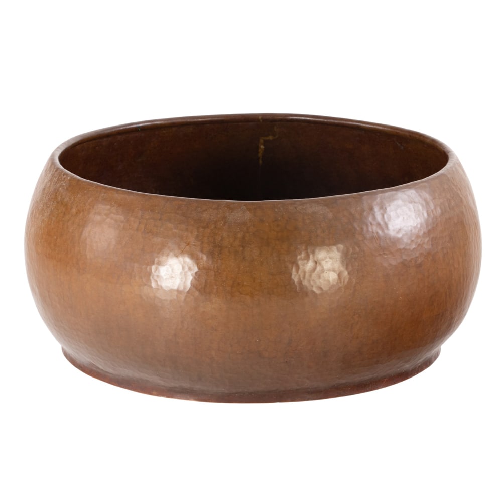An Audel Davis Arts and Crafts style hammered copper bowl: An Audel Davis Arts and Crafts style hammered copper bowl, 2001, stamped mark and incised signature, 4"h x 9.5"dian