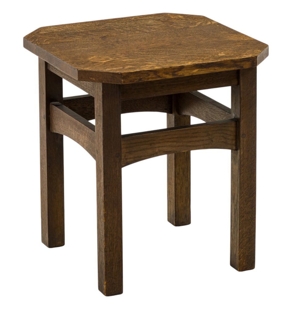 An L & JG Stickley model 560 clip corner tabouret (1 of 4)