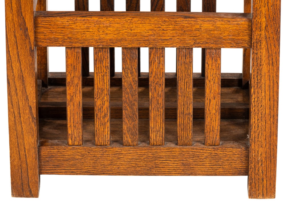 An Arts and Crafts side table - 3