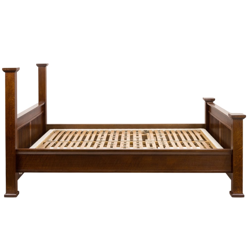 An Arts and Crafts Stickley Audi oak queen size bed frame (1 of 7)