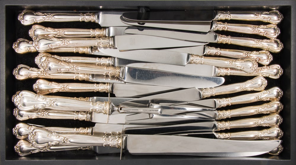 A sterling flatware set - 3