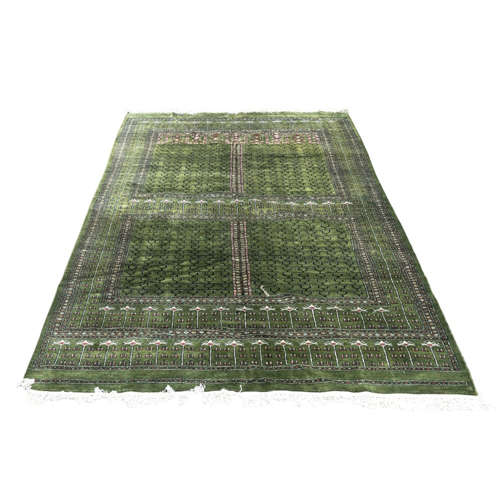 A Pakistani carpet: A Pakistani carpet, 9'3" x 5'11"