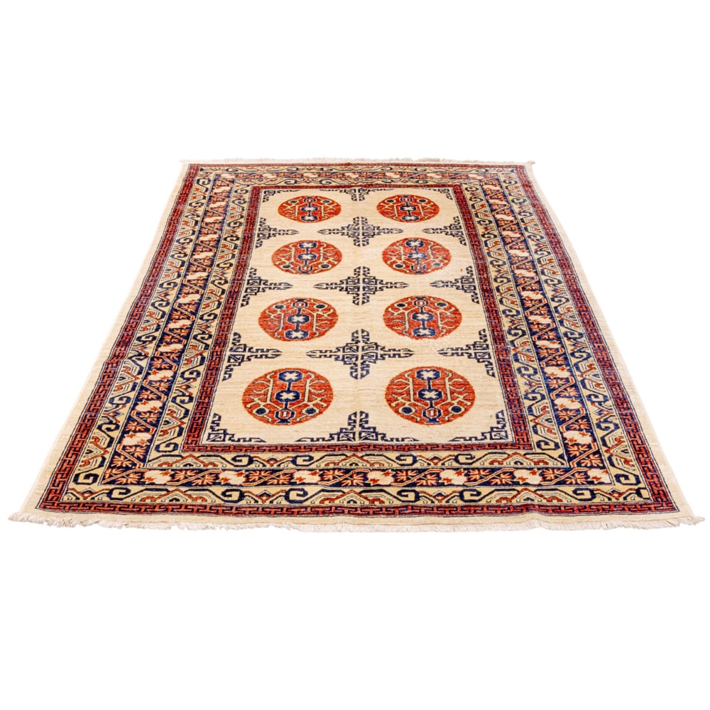 A Pakistani carpet: A Pakistani carpet, 8'2" x 5'8"